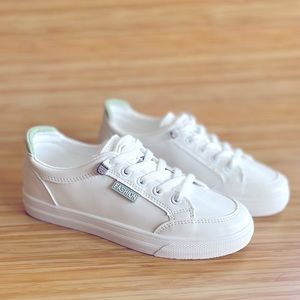 NEW White Shoes Size 5.5/ 6